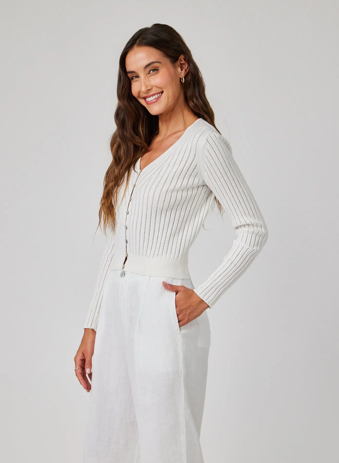 Fitted V-Neck Cardigan - White