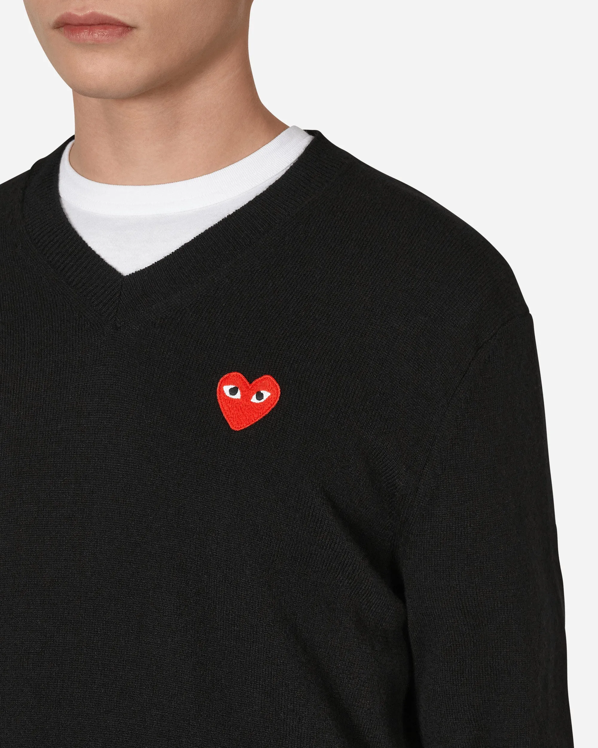Heart V-Neck Sweater Black