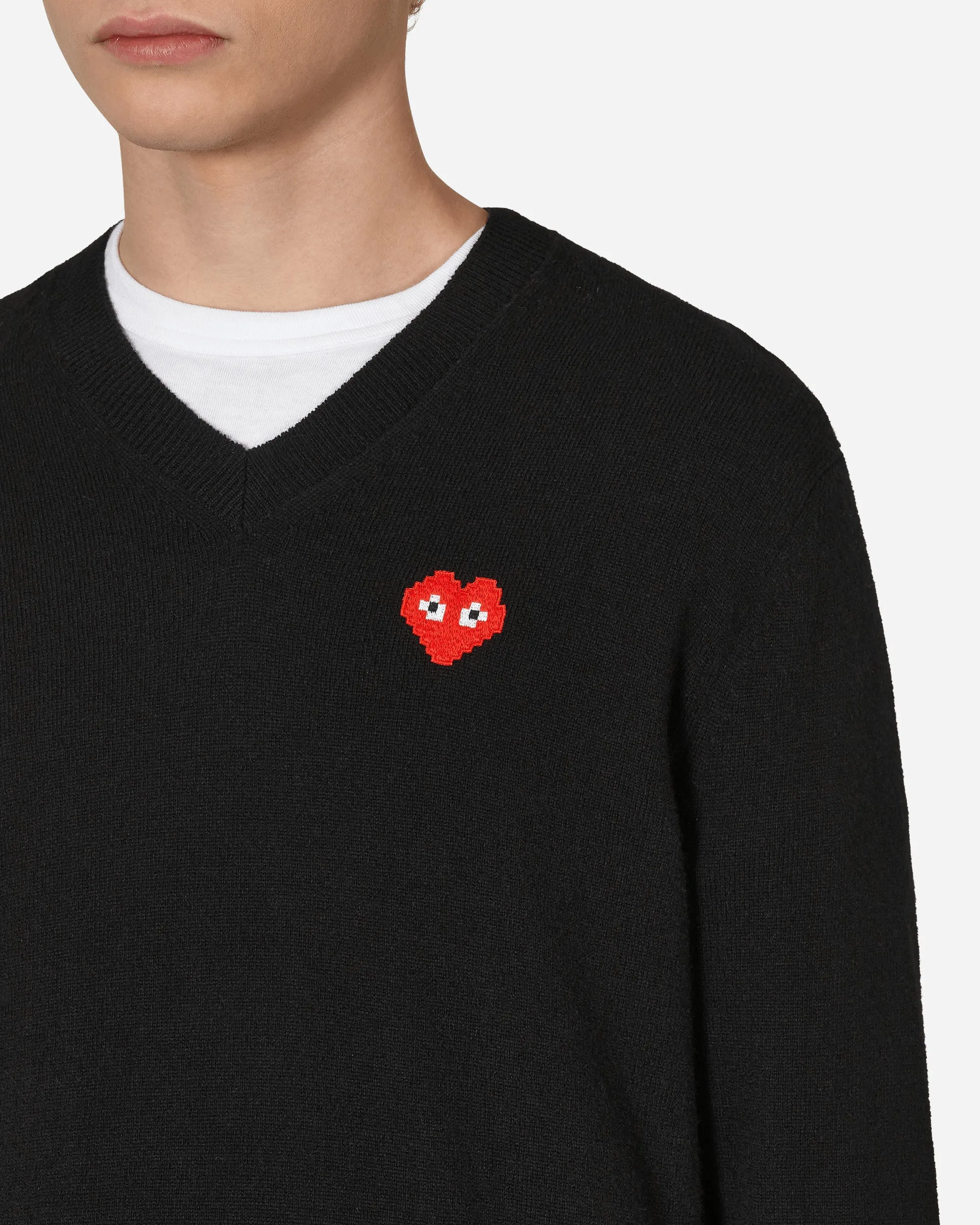 Invader Heart V-Neck Sweater Black