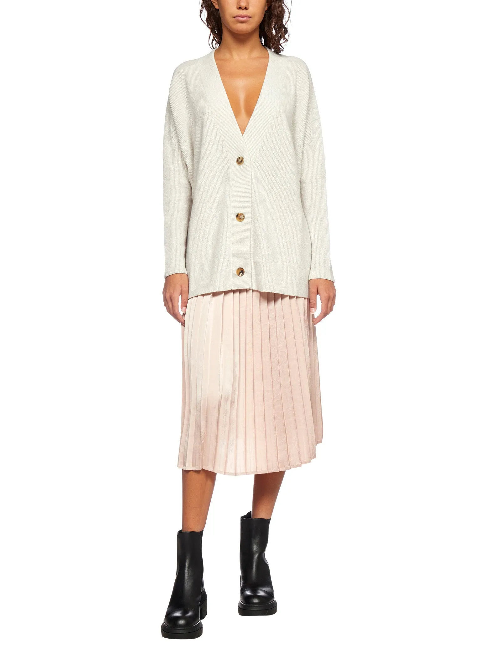 Malo V-Neck Buttoned Long Sleeved Cardigan