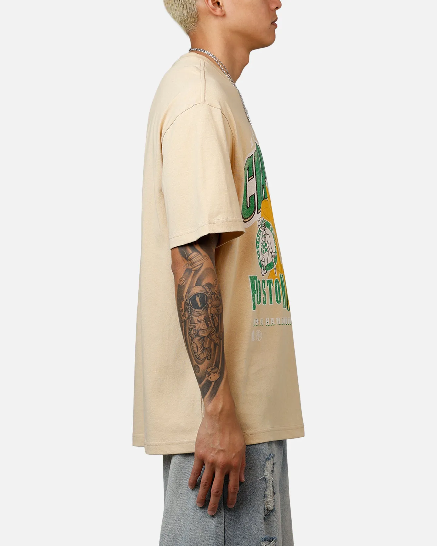 Mitchell & Ness Boston Celtics 18-Time T-Shirt Tan
