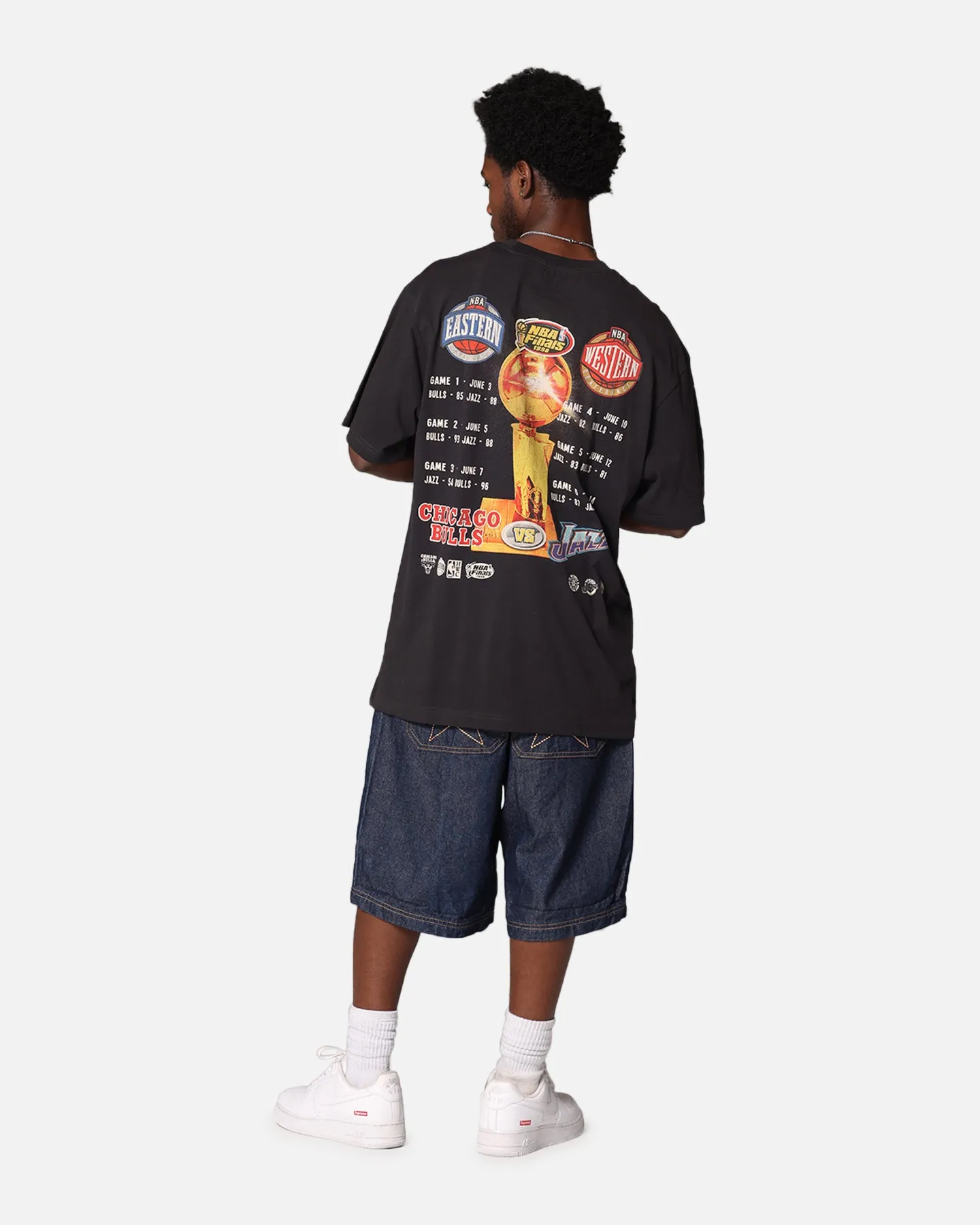 Mitchell & Ness Chicago Bulls Vs. Utah Jazz 1998 Legendary Finals T-Shirt Faded Black