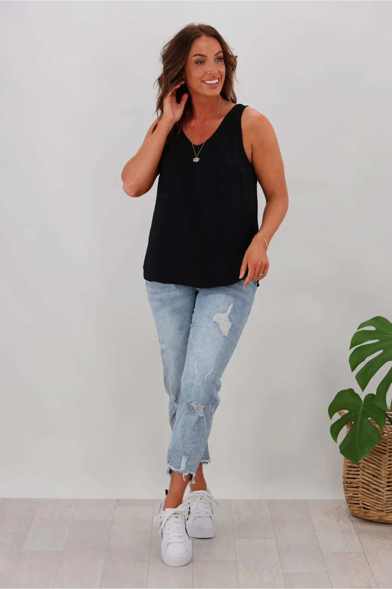 Shine On Label Amelia V Neck Cami Black