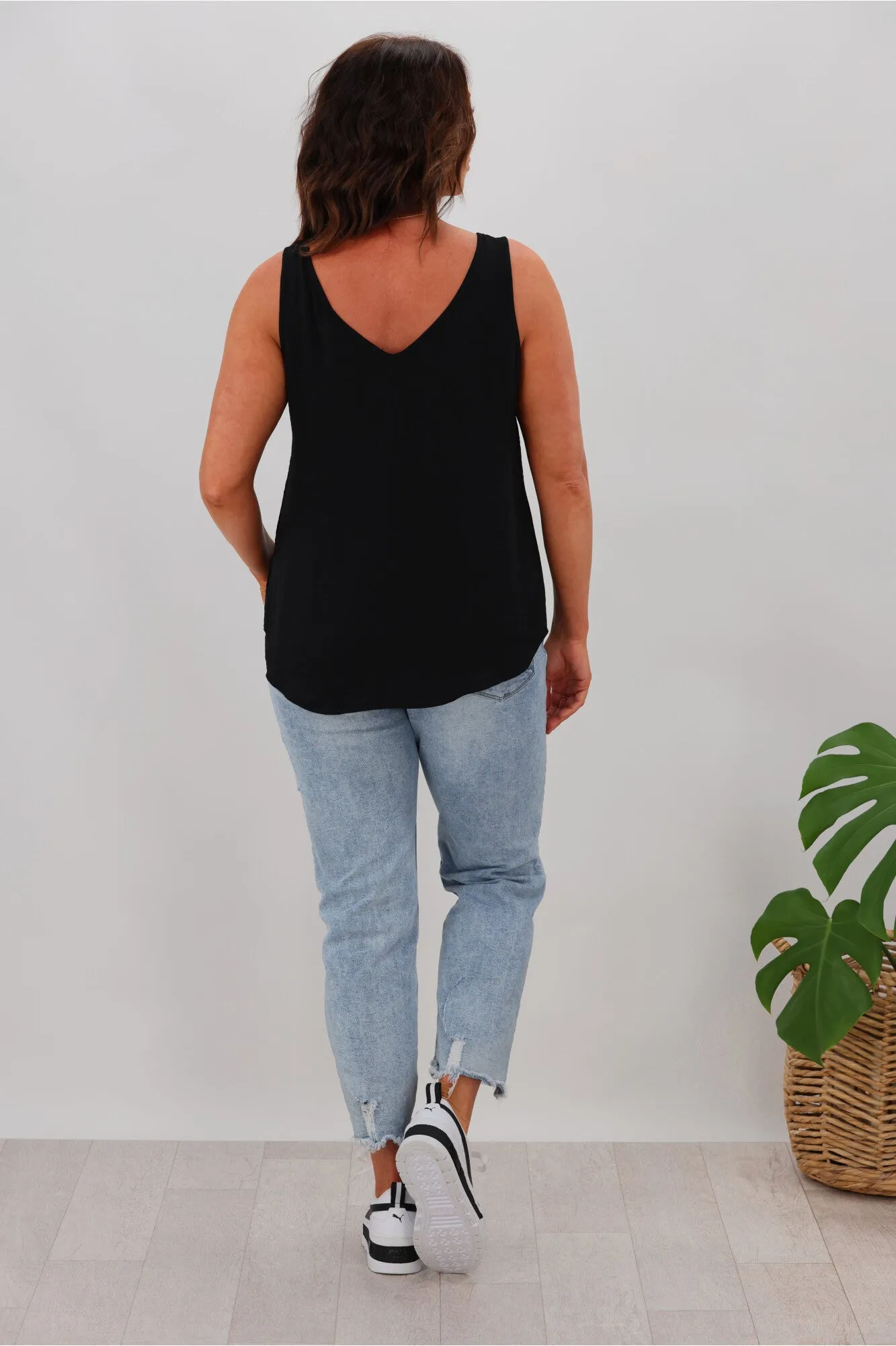 Shine On Label Amelia V Neck Cami Black