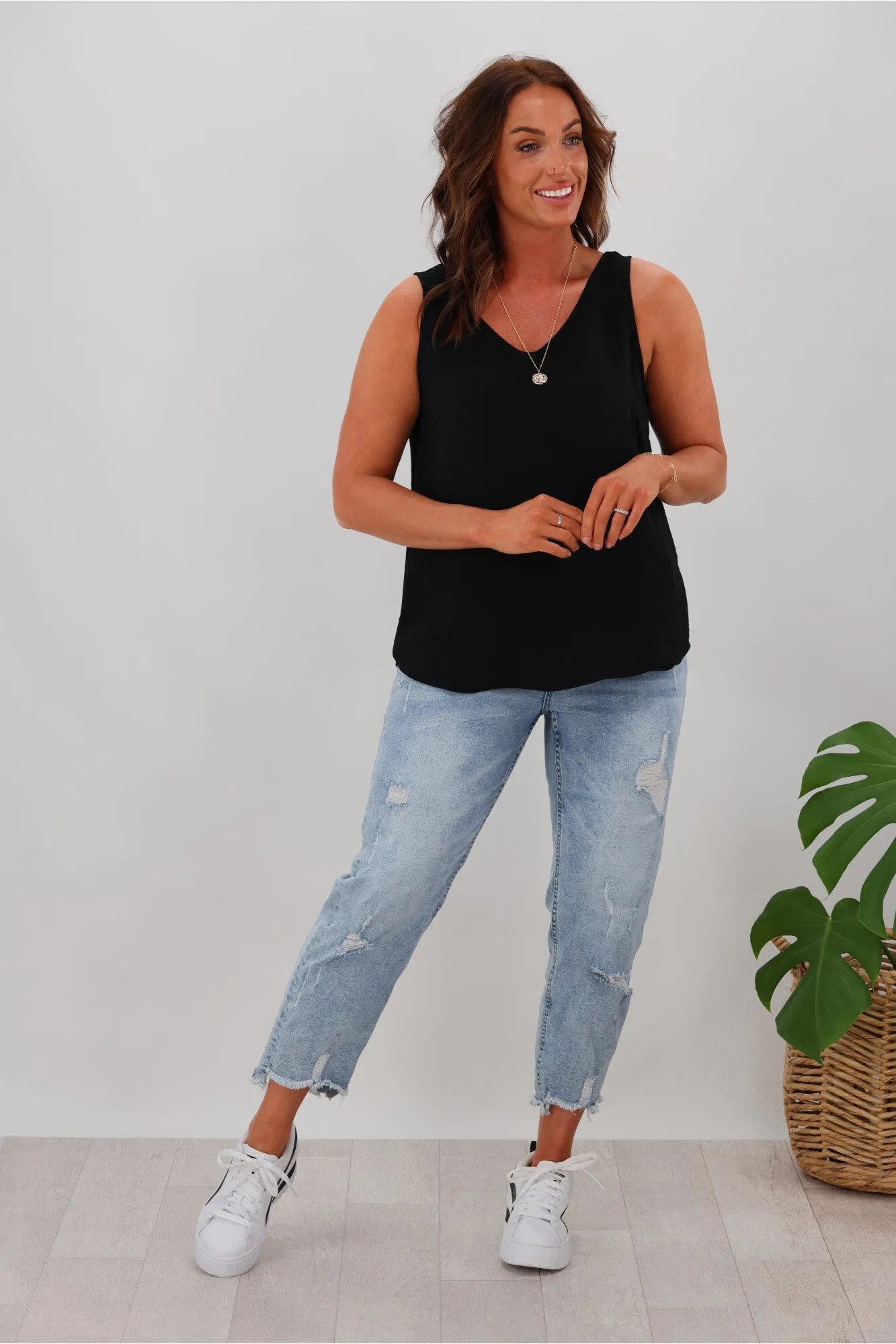 Shine On Label Amelia V Neck Cami Black