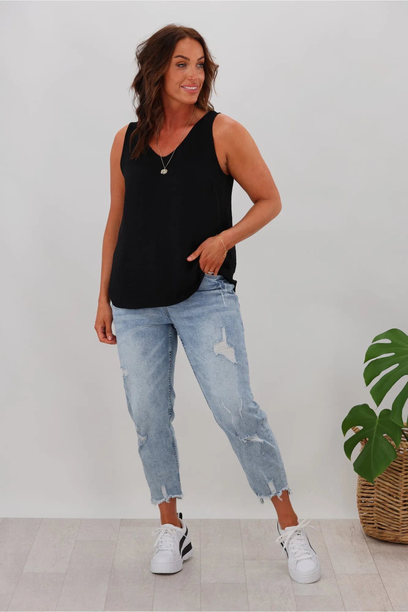 Shine On Label Amelia V Neck Cami Black